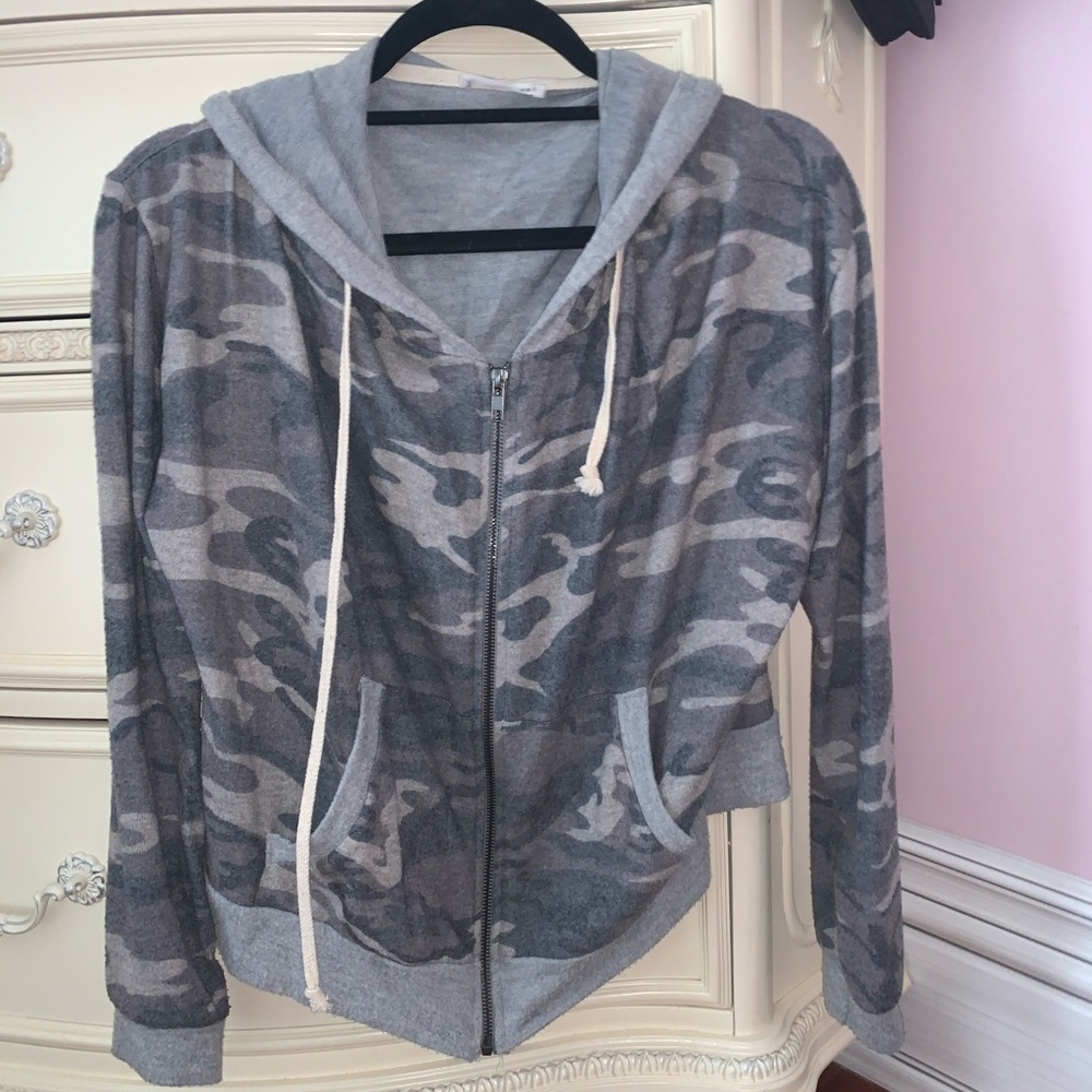 Camouflage zipup